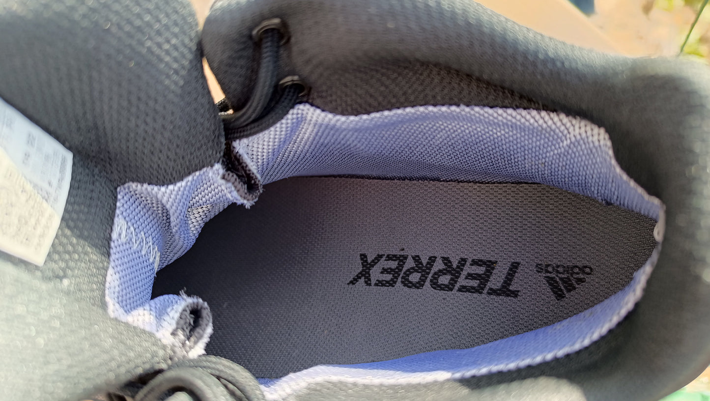 Destockage -50% adidas terrex AX3 mid GTX gore-tex pointure 43 1/3 44 45 1/3 .