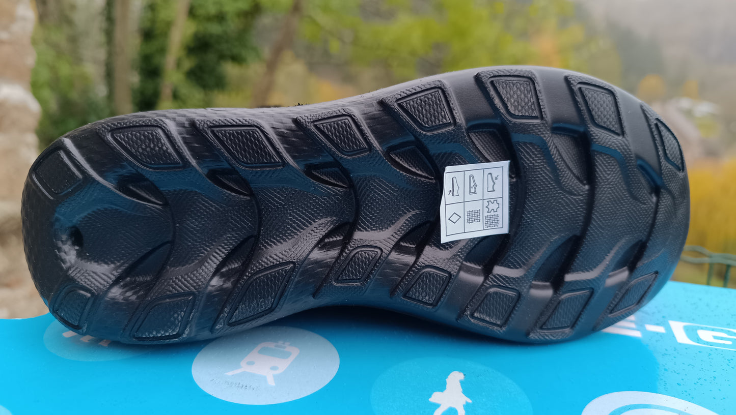 Destockage -70% bottines fourrées skechers femme 35 noir