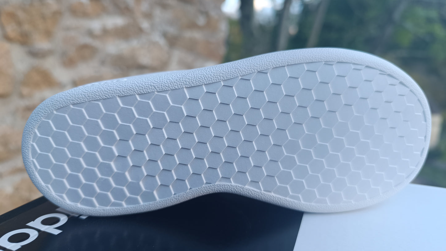 Destockage baskets adidas advantage enfant fille 28 32