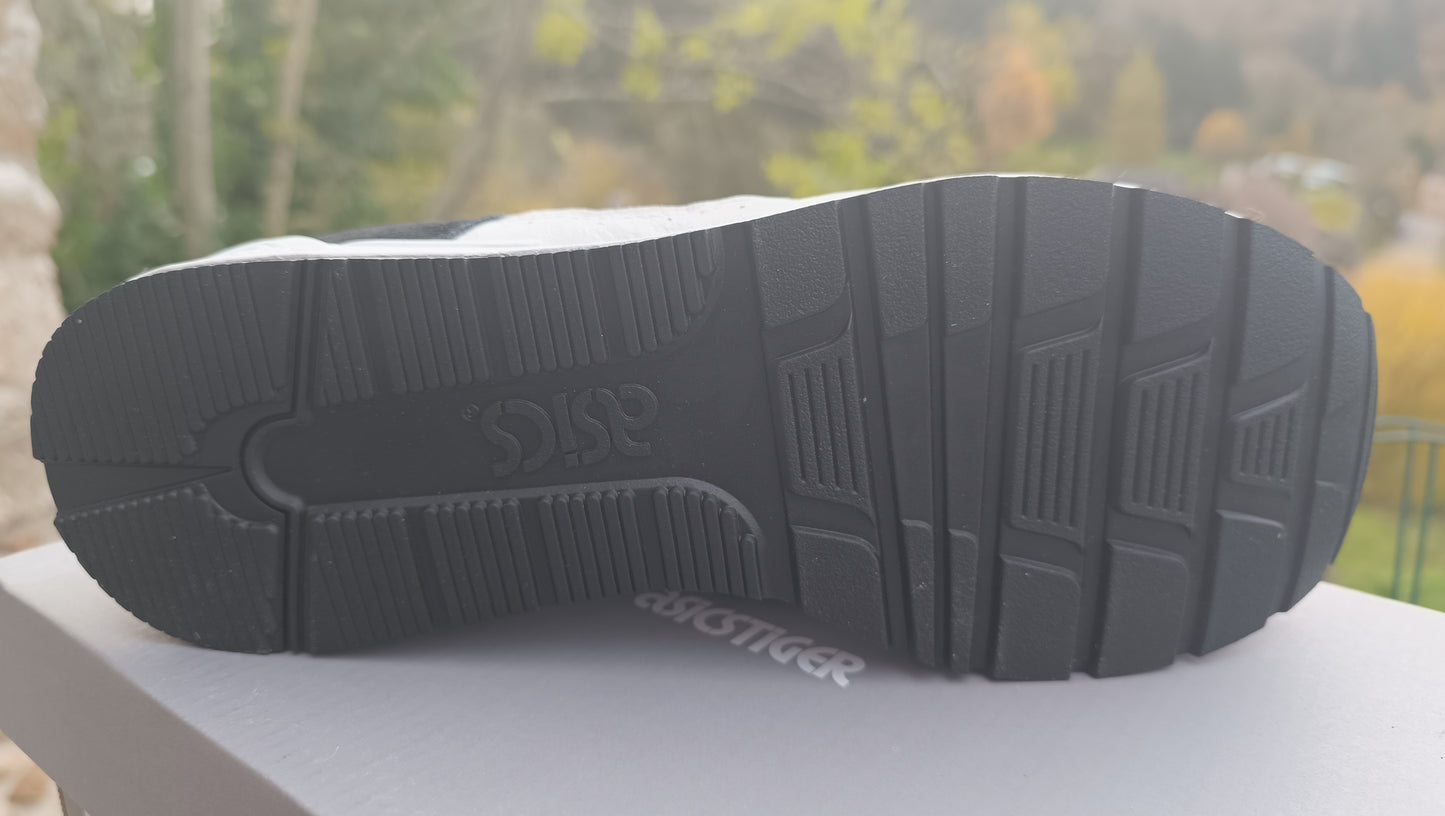 Destockage baskets asics gel lyte homme 41.5 42