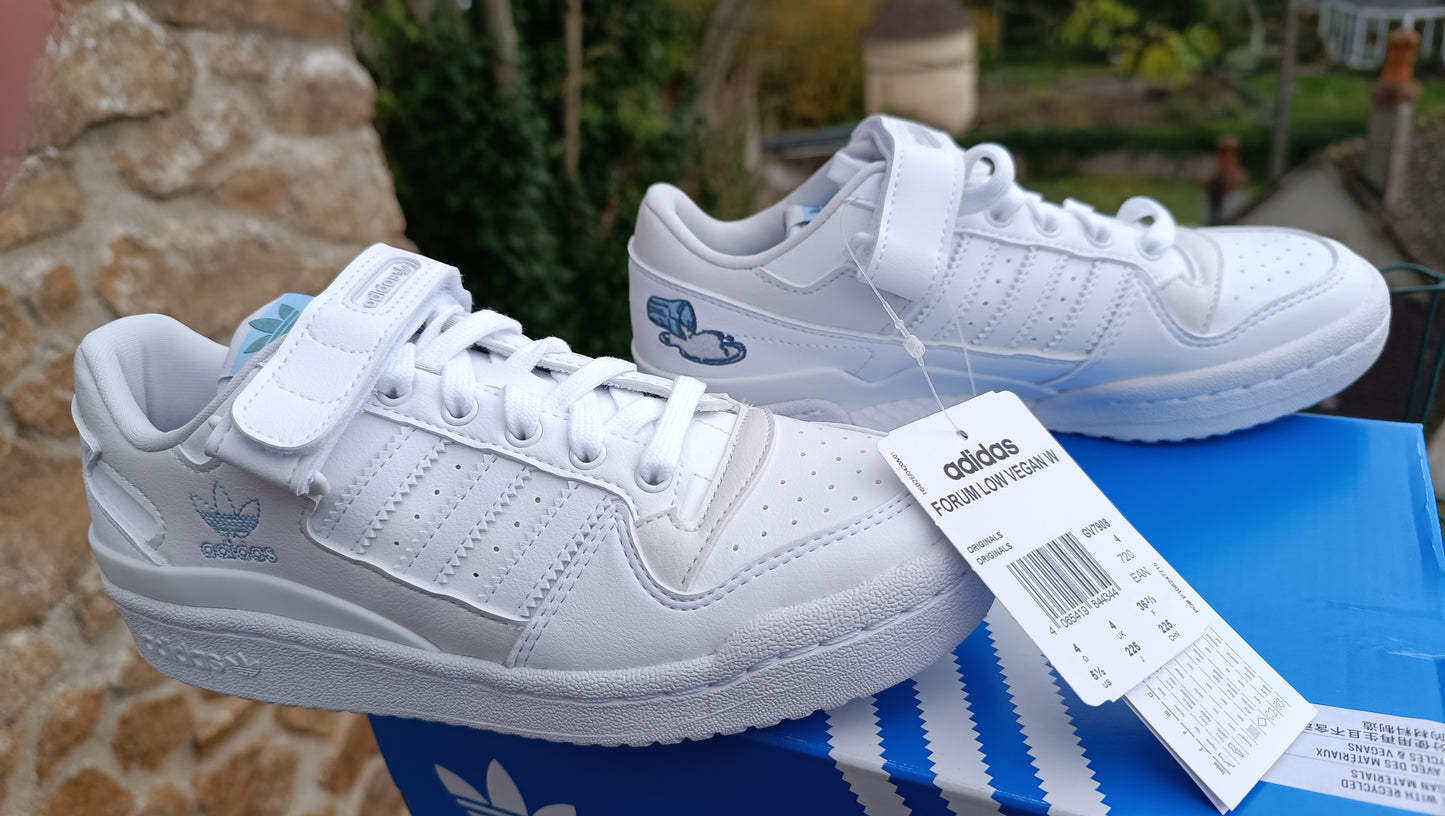 Destockage -50% baskets sneakers adidas forum low vegan femme 36 2/3 37 1/3 .