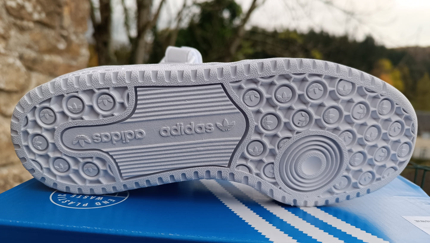 Destockage -50% baskets sneakers adidas forum low vegan femme 36 2/3 37 1/3 .