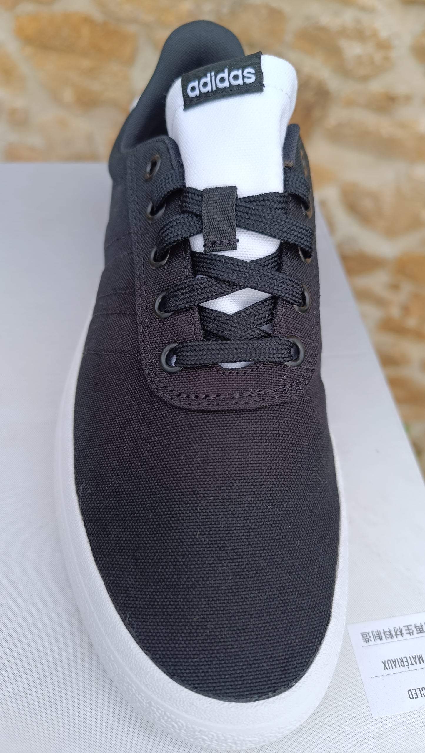 Destockage -50% baskets ADIDAS vulcraid3r homme 41 1/3 43 1/3 44 2/3