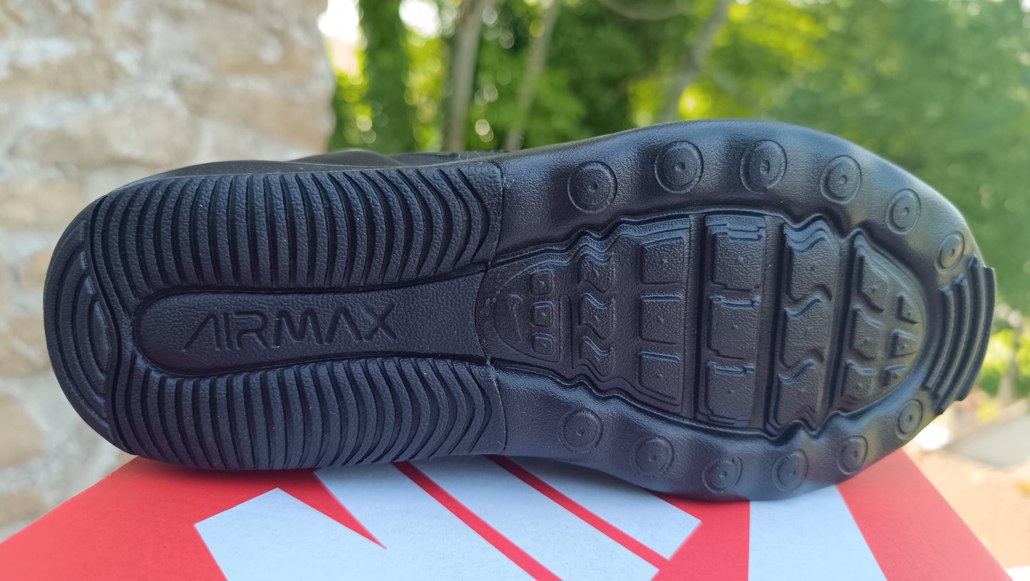 Destockage -50% baskets sneakers Nike air max bolt triple black junior mixte femme garçon 36 37.5 CW1626-001