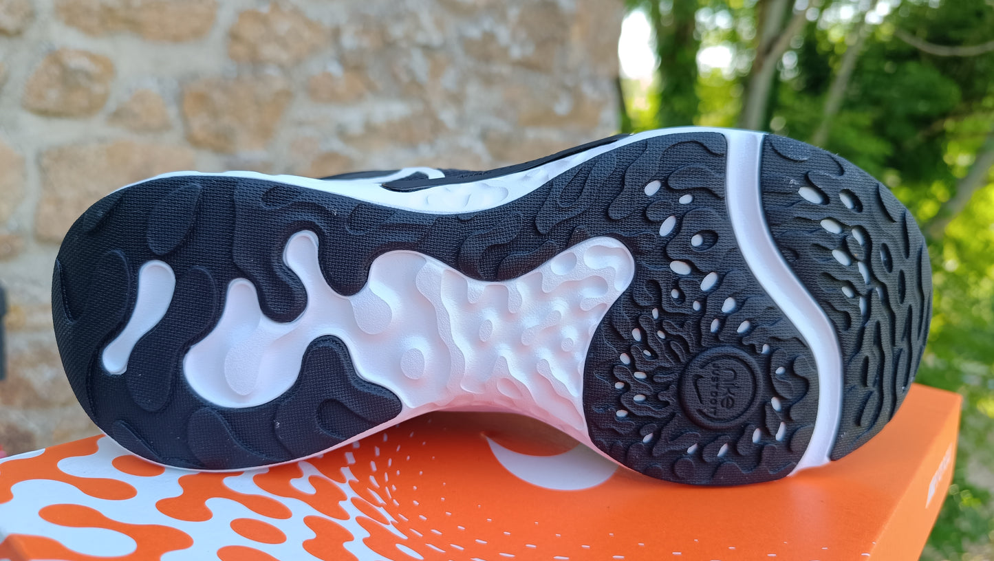 Nouveauté -30% baskets Nike renew retaliation 3 ultra légère homme 41 DA1350-003