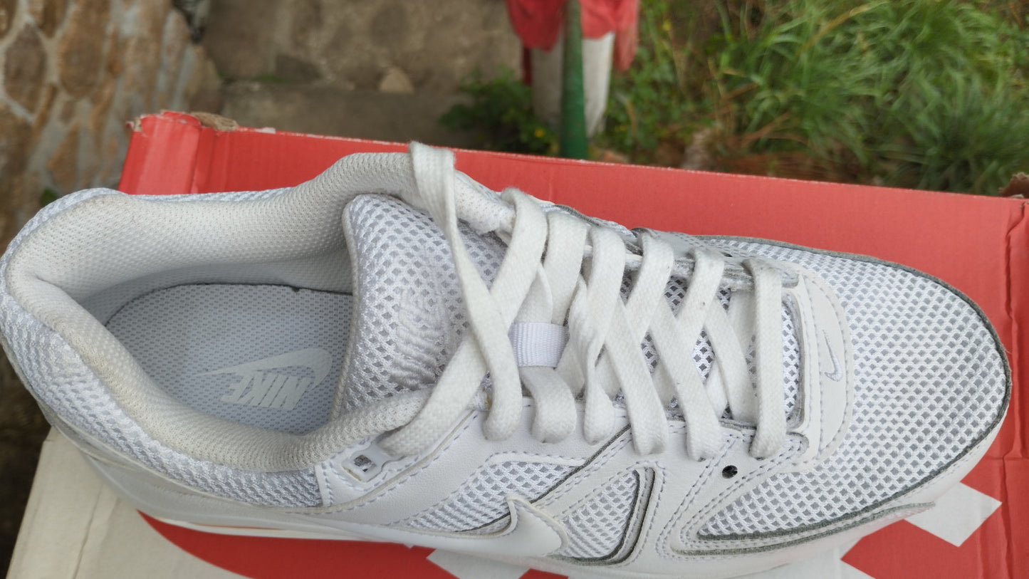 Destockage -70% nike air max command homme femme 40