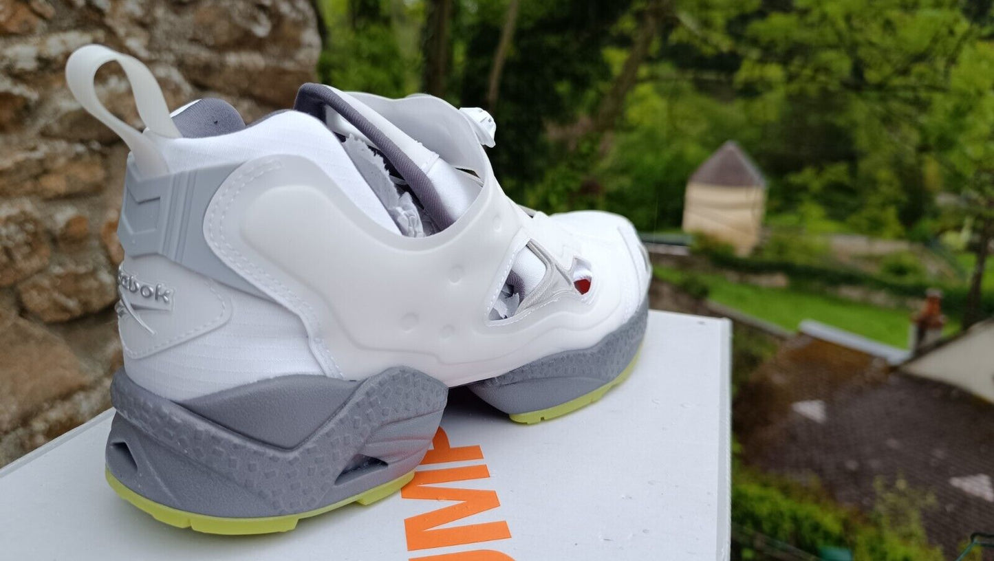 Nouveautés Baskets Sneakers Reebok Instapump Fury 95 semelle et pompe S'illuminent Dans La Nuit Homme 40 et 41