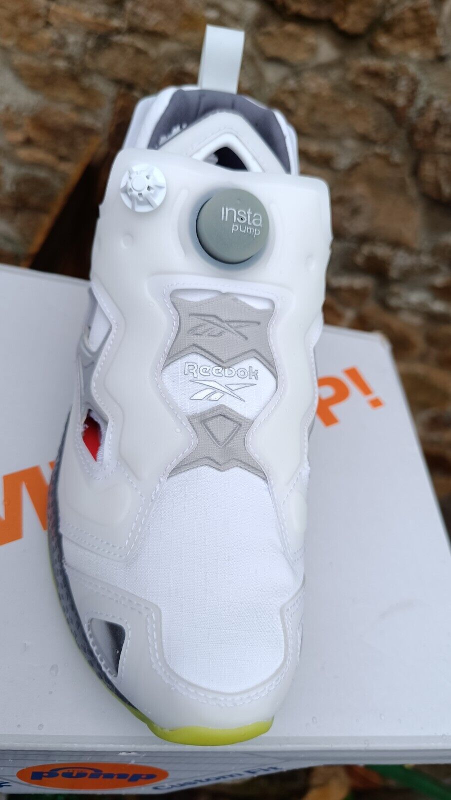 Nouveautés Baskets Sneakers Reebok Instapump Fury 95 semelle et pompe S'illuminent Dans La Nuit Homme 40 et 41