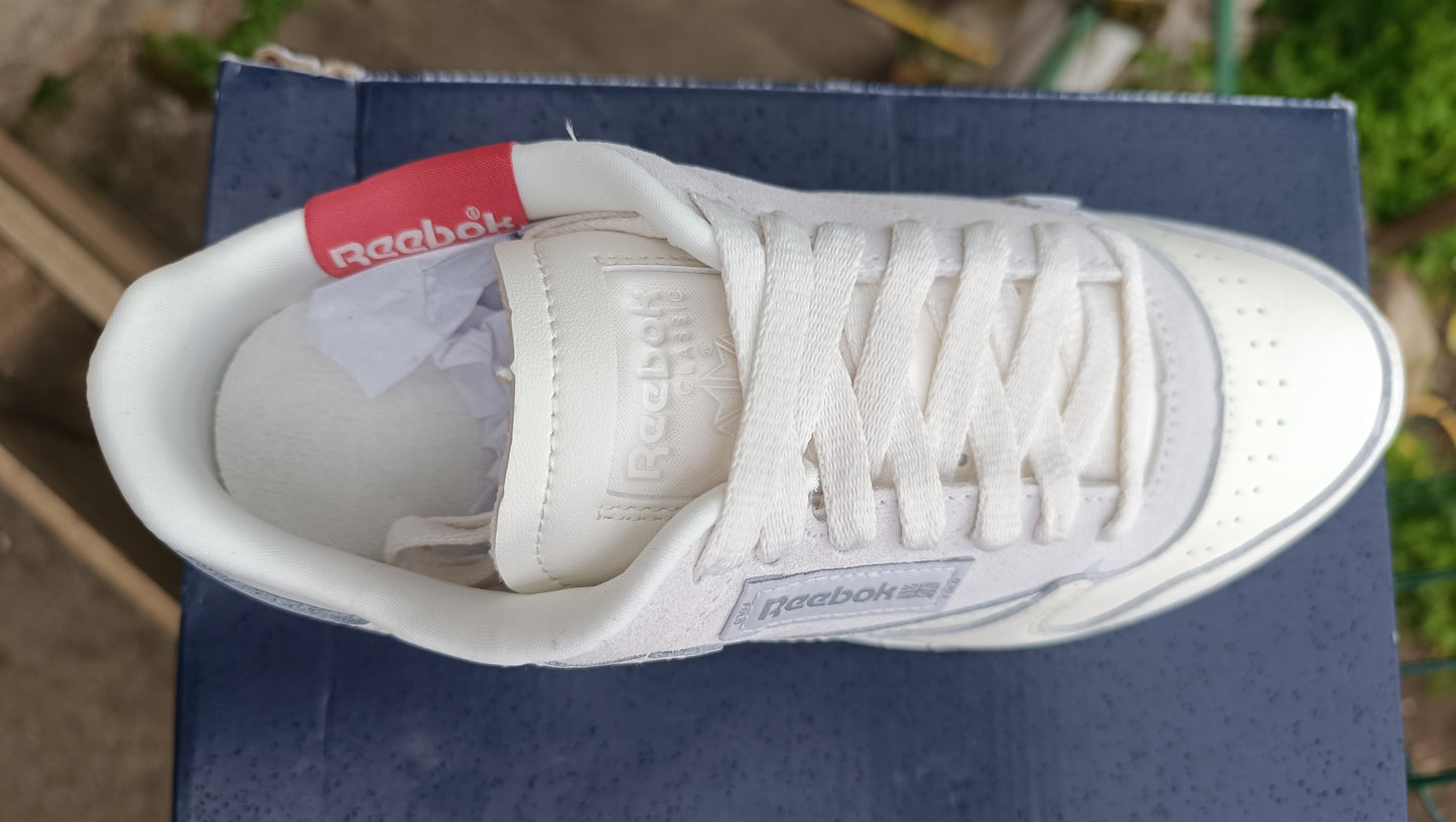 Destockage -50% Baskets Reebok Classic Cuir Véritable Durabilité Fort Femme 37.5 38.5 GX6301