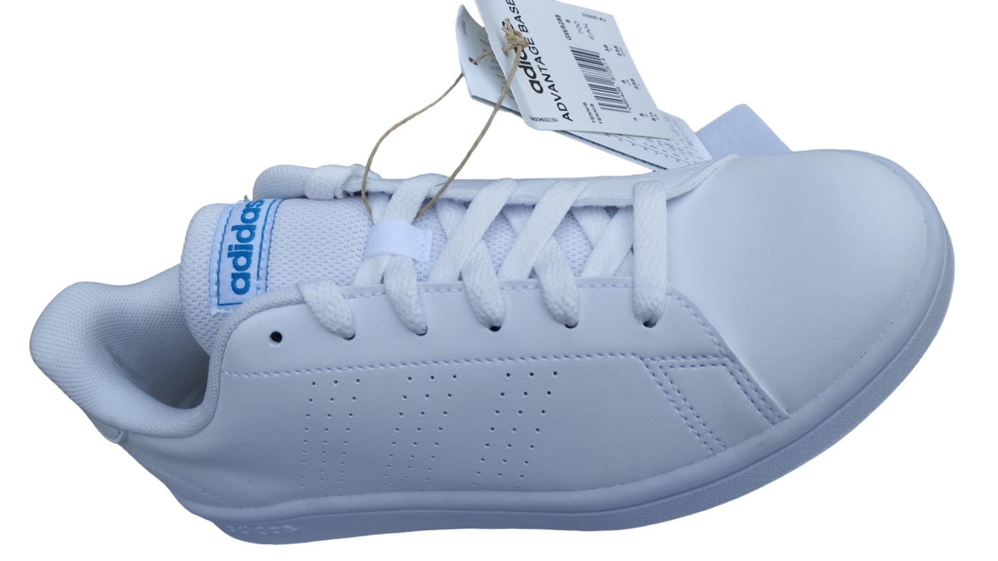 baskets Adidas advantage femme 37.1/3 .