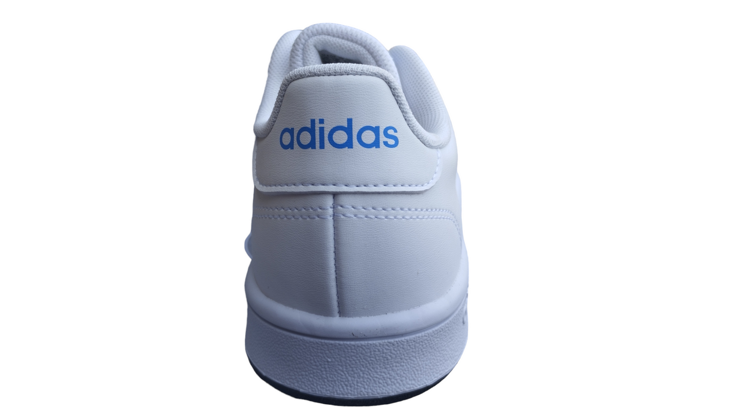 baskets Adidas advantage femme 37.1/3 .