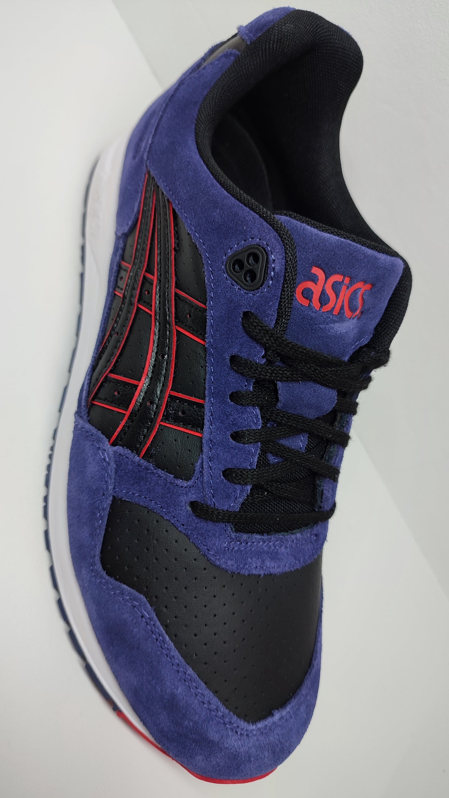 DESTOCKAGE BASKETS Asics gelsaga homme 40.5 42