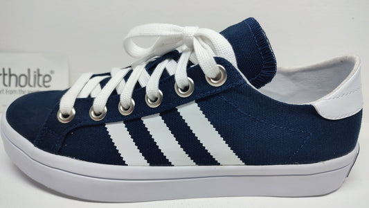 destockage baskets Adidas courtvantage femme ultra résistant 36.5 38