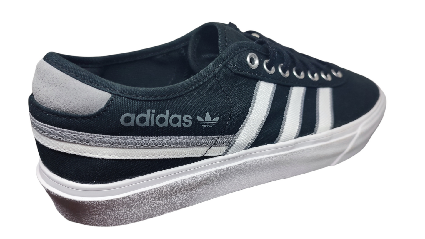 -50% DESTOCKAGE BASKETS CHAUSSURES Adidas delpala homme 44 2/3